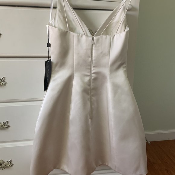 NWT Sherri Hill 52111 Homecoming Dress Ivory Size 2 - Picture 3 of 6